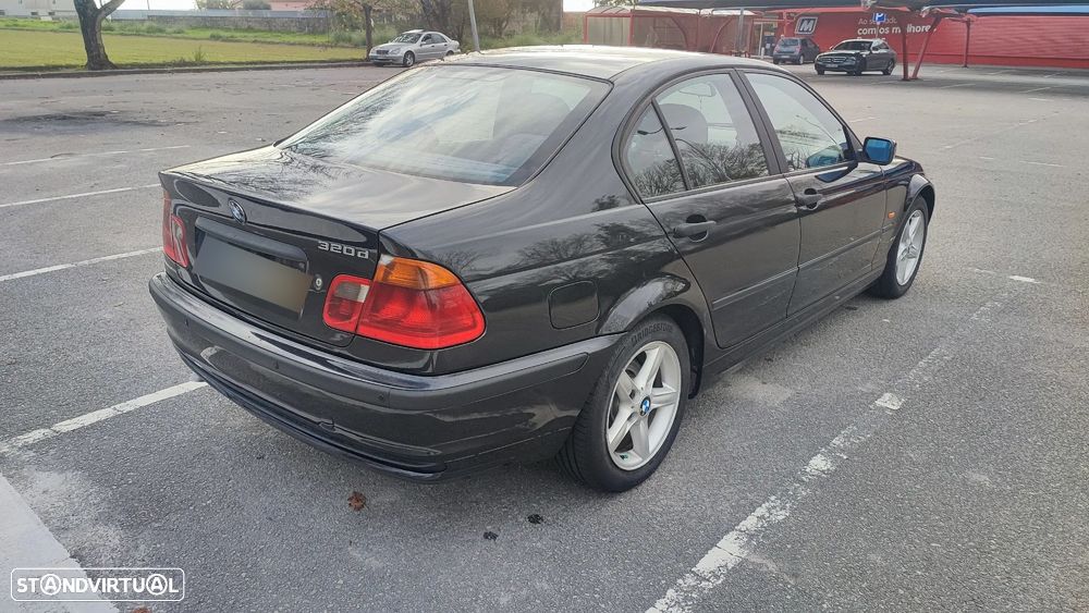 BMW 320 d - 4