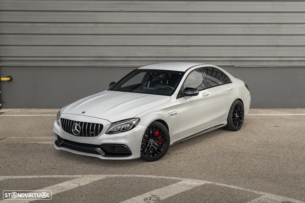 Mercedes-Benz C 63 AMG - 1