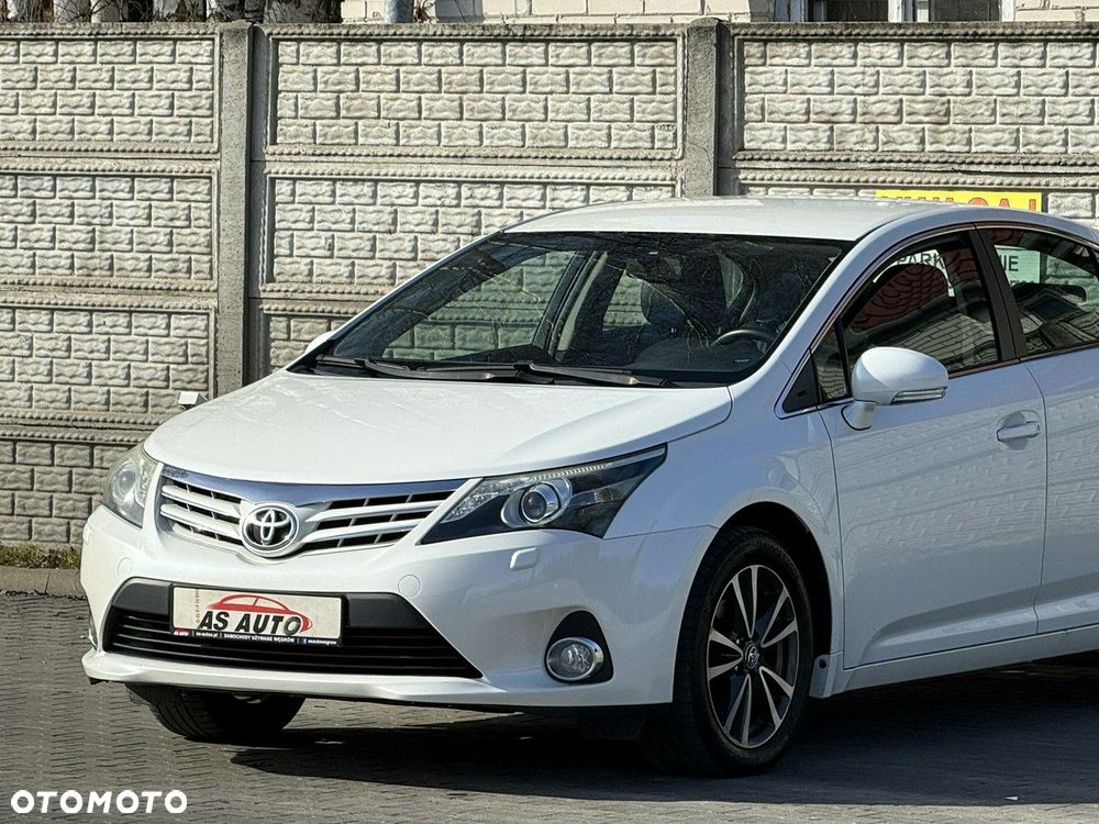 Toyota Avensis 2.0 Premium MS - 28