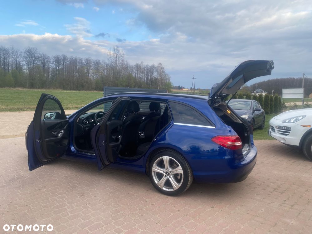 Mercedes-Benz Klasa C 180 BlueTEC 7G-TRONIC Edition 1 - 10