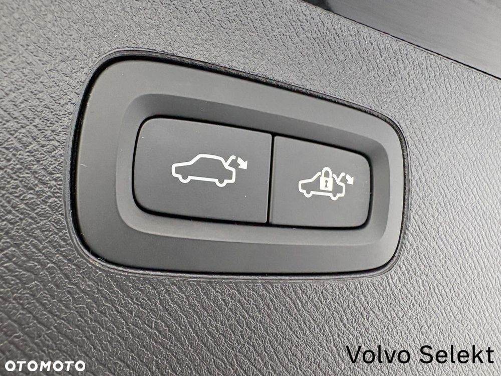 Volvo XC 90 - 33