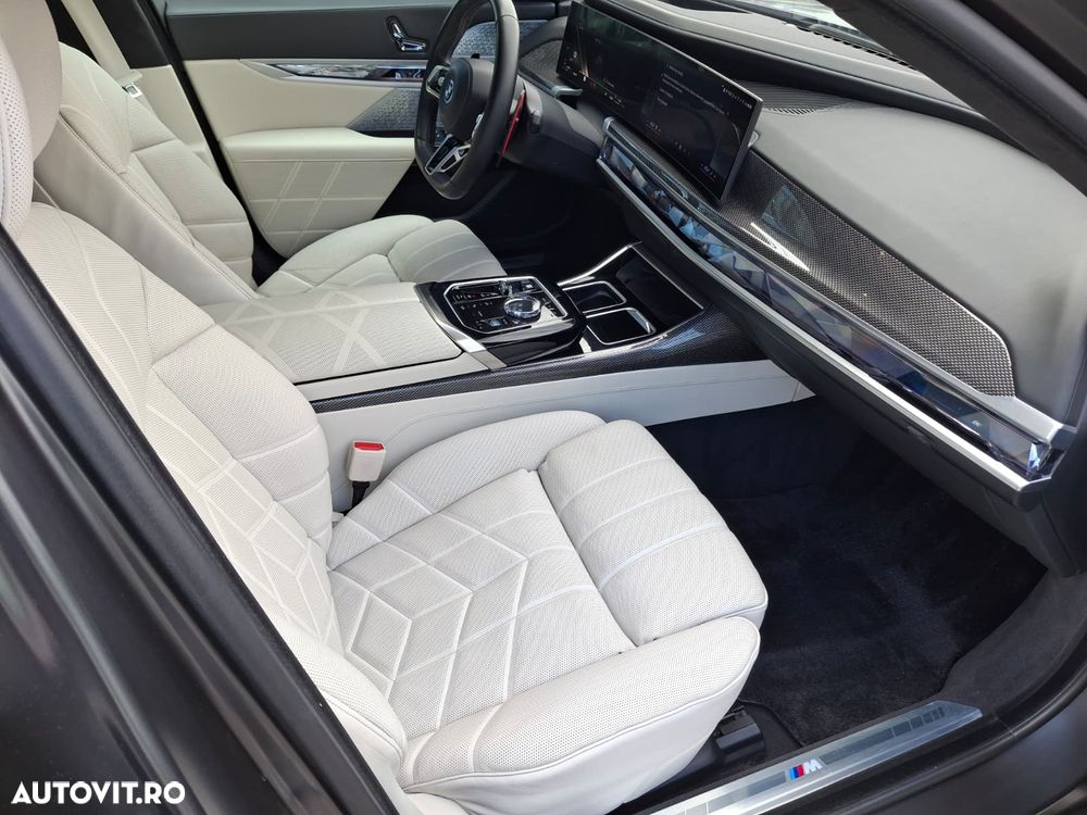 BMW M7 - 14