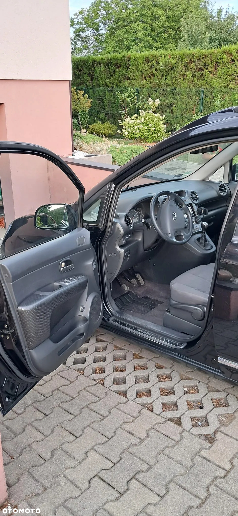 Kia Carens 2.0 CRDi Tour - 2