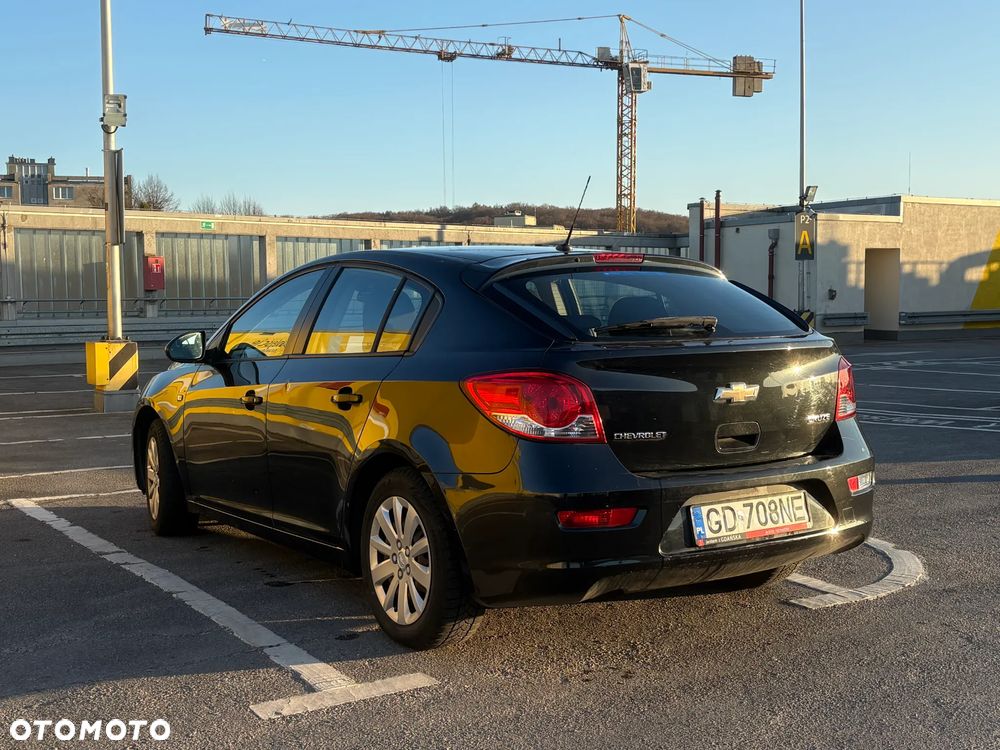 Chevrolet Cruze - 13