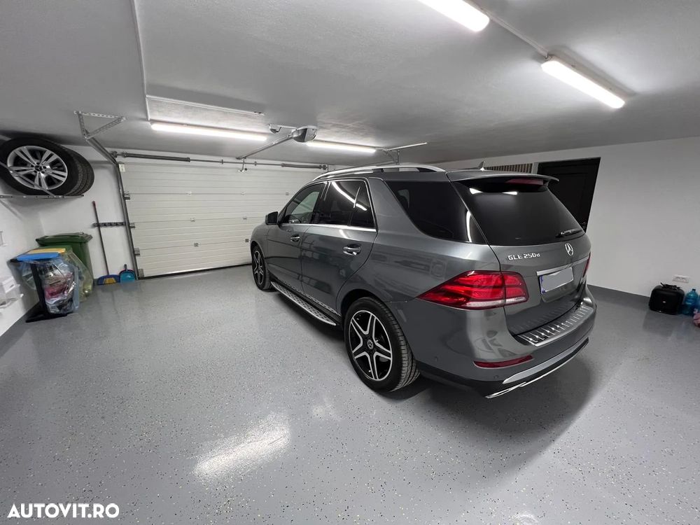 Mercedes-Benz GLE 250 d - 9