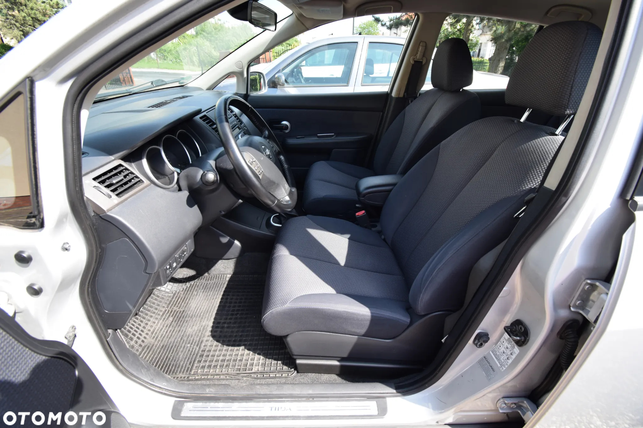 Nissan Tiida 1.6 Acenta - 13