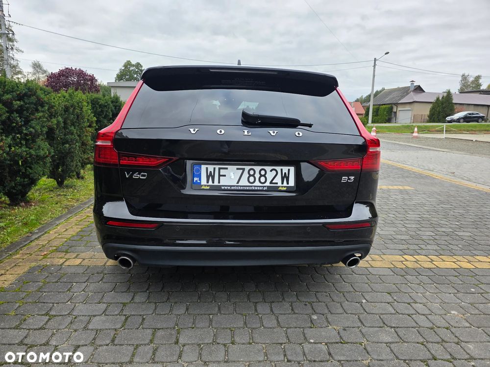 Volvo V60 T4 Momentum Pro - 8