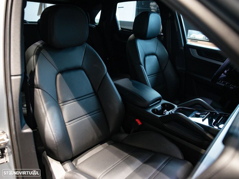 Porsche Cayenne E-Hybrid — fotografia 51