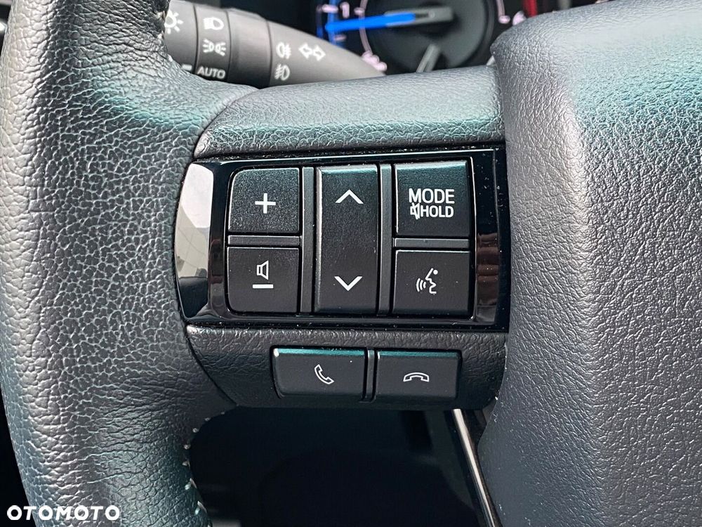 Toyota Hilux 2.8 D-4D mHEV Double Cab Invincible 4x4 - 27
