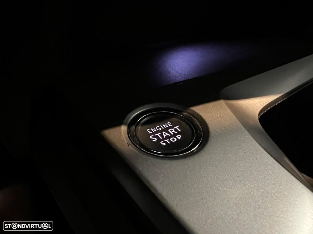 Peugeot 308 1.2 PureTech Allure - 32