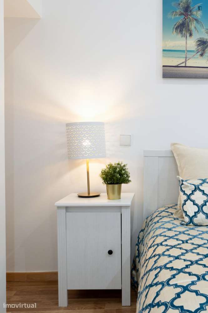 Apartamento com 1 quartos - localizado em Santo Ildefonso Porto - Grande imagem: 2/27