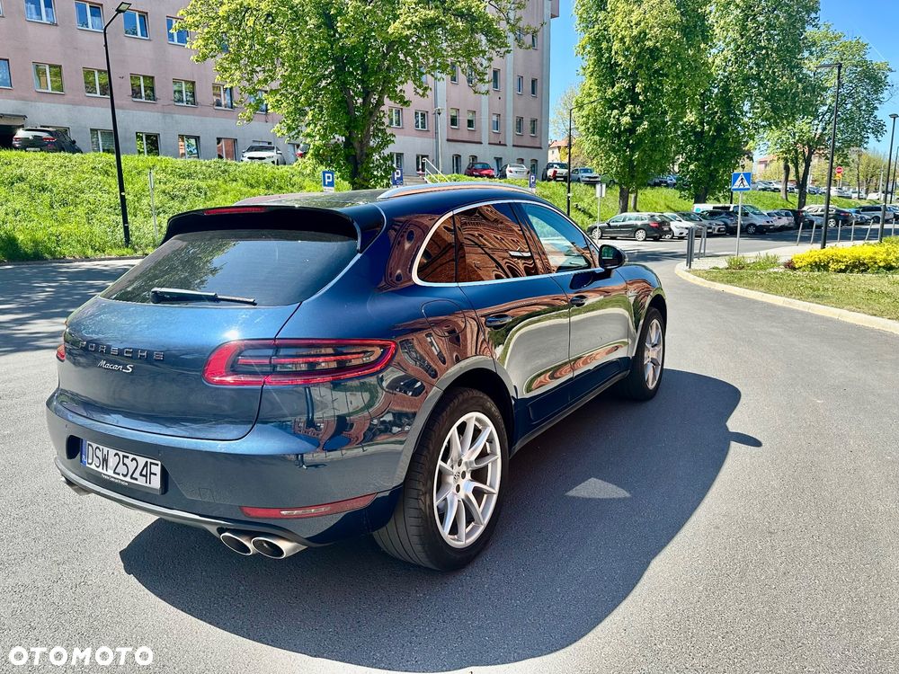 Porsche Macan - 4