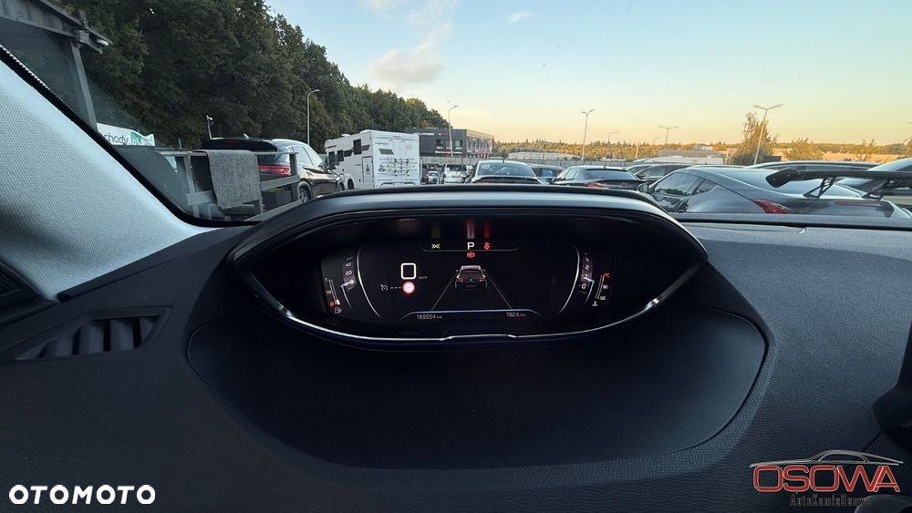Peugeot 5008 BlueHDI 130 EAT8 Allure Business-Paket - 31