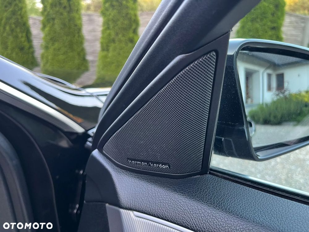 Mercedes-Benz Klasa E 250 CDI DPF BlueEFFICIENCY 7G-TRONIC Avantgarde - 35