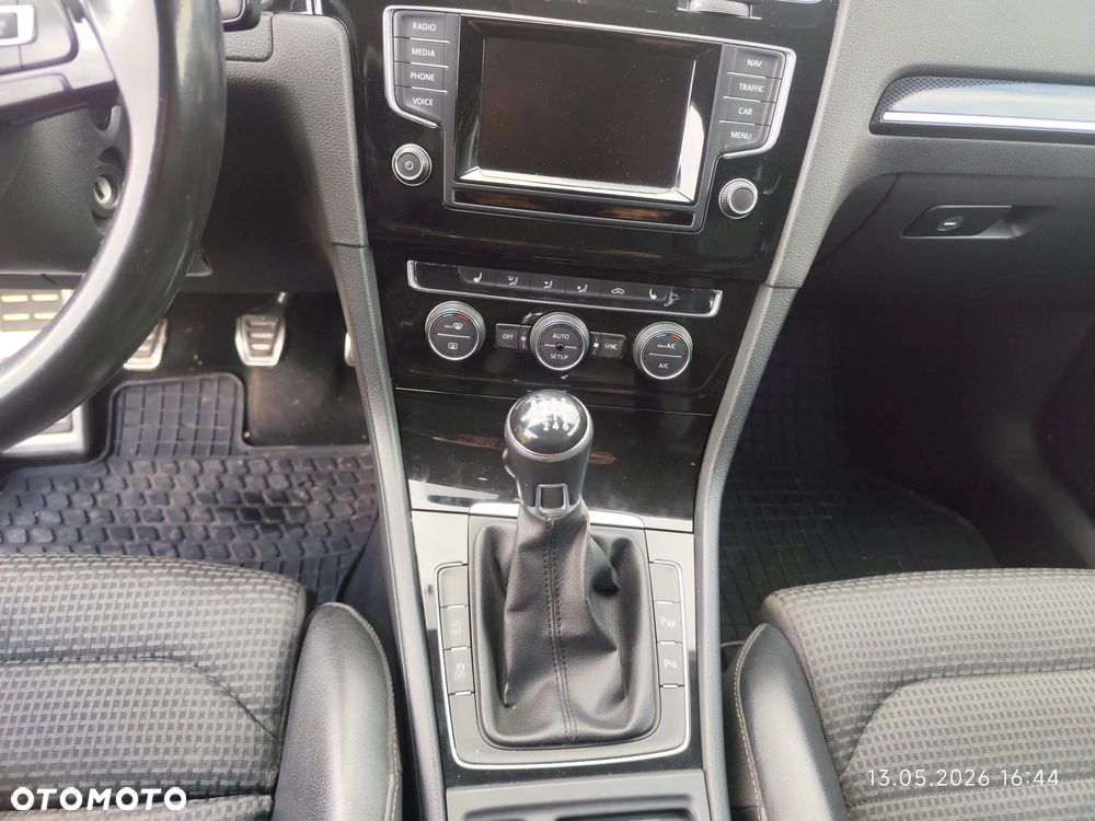 Volkswagen Golf 2.0 TDI BMT 4Mot Highline - 11