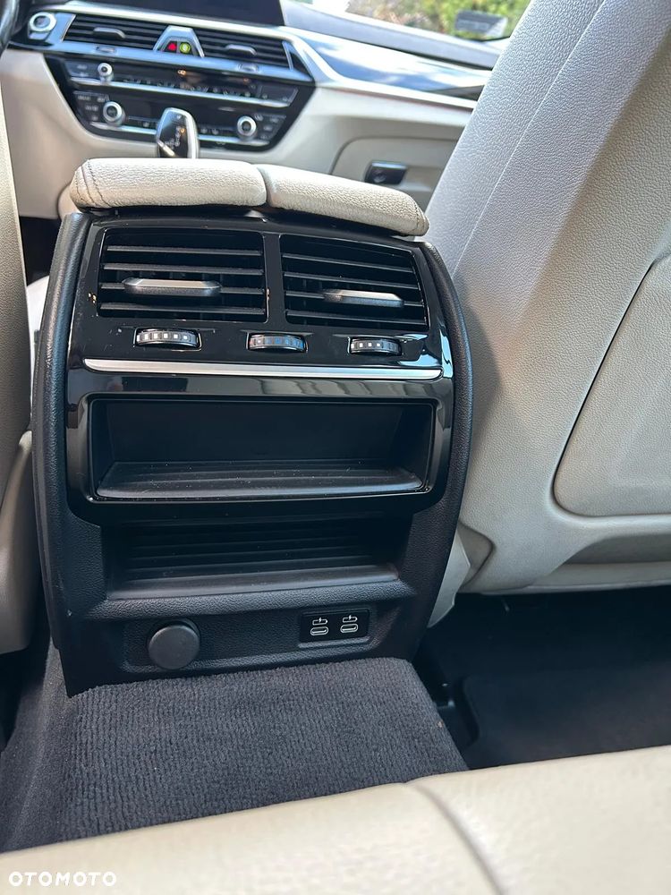 BMW Seria 5 520d xDrive Luxury Line - 20