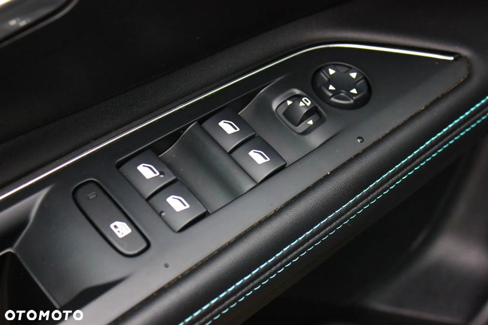 Peugeot 5008 1.5 BlueHDI Allure S&S EAT8 - 32