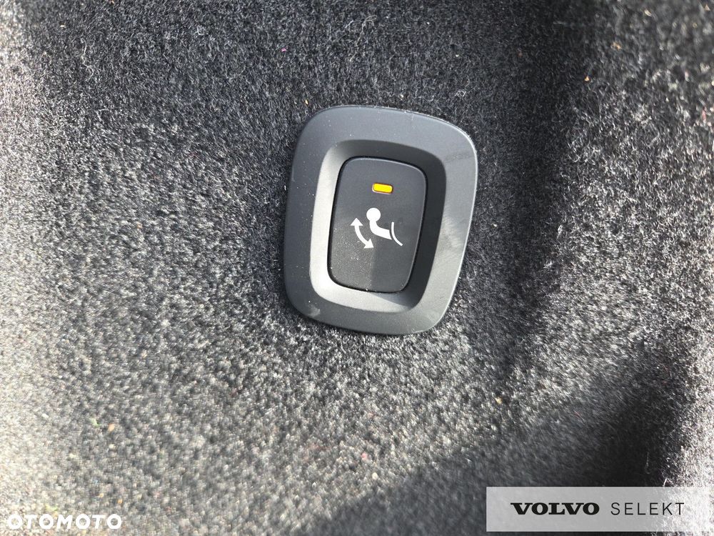 Volvo XC 60 B5 D AWD Geartronic RDesign - 29