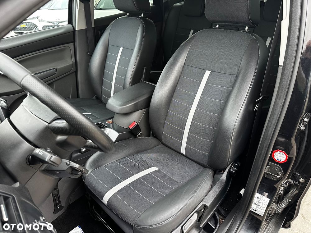 Ford Kuga 2.0 TDCi 4x4 Titanium - 22