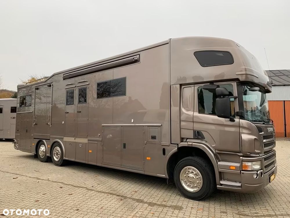 Scania P320 Interhorse – Transporter dla 5 Koni - część mieszkalna ok. 27,5 m² - 2