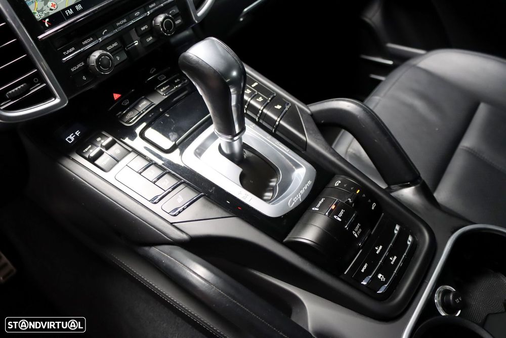 Porsche Cayenne - 28