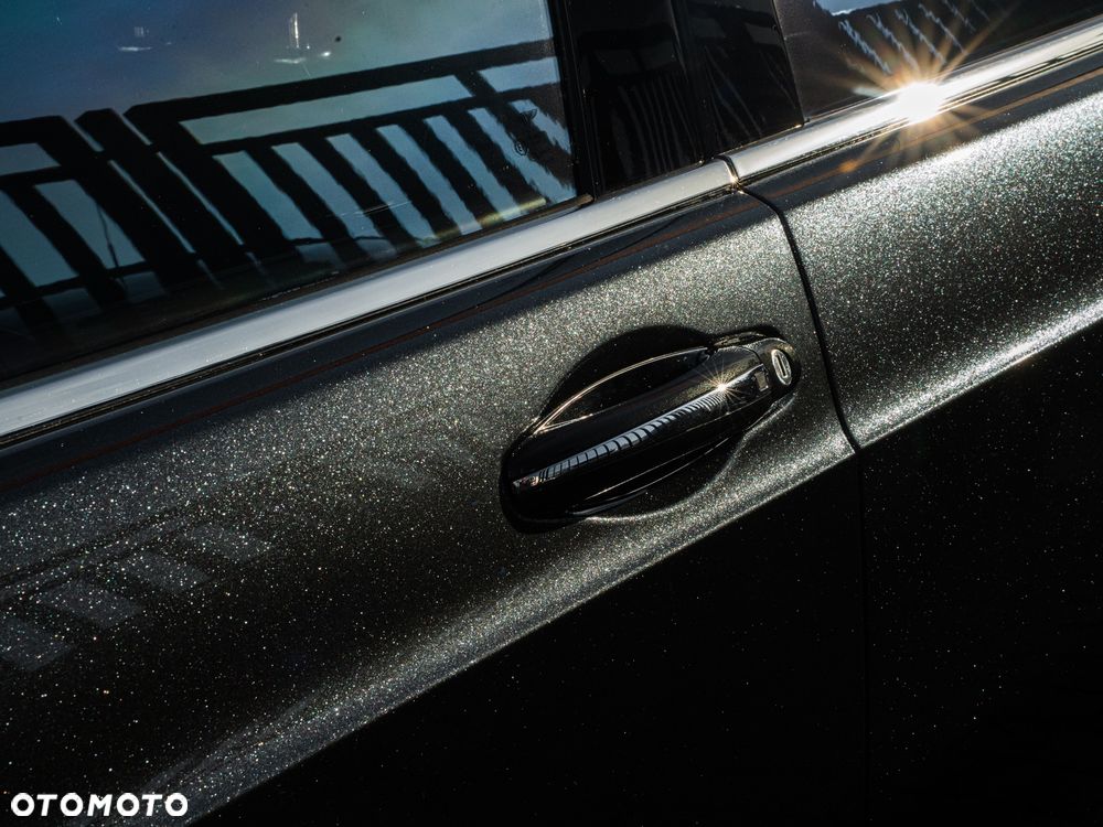 Bentley Flying Spur - 40