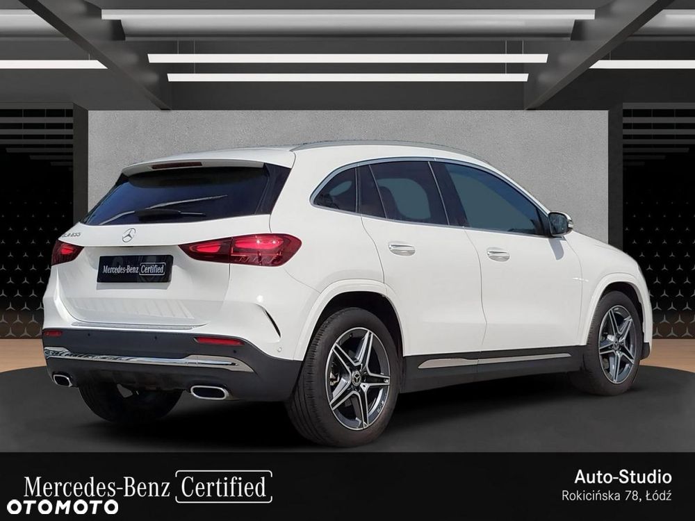 Mercedes-Benz GLA - 7