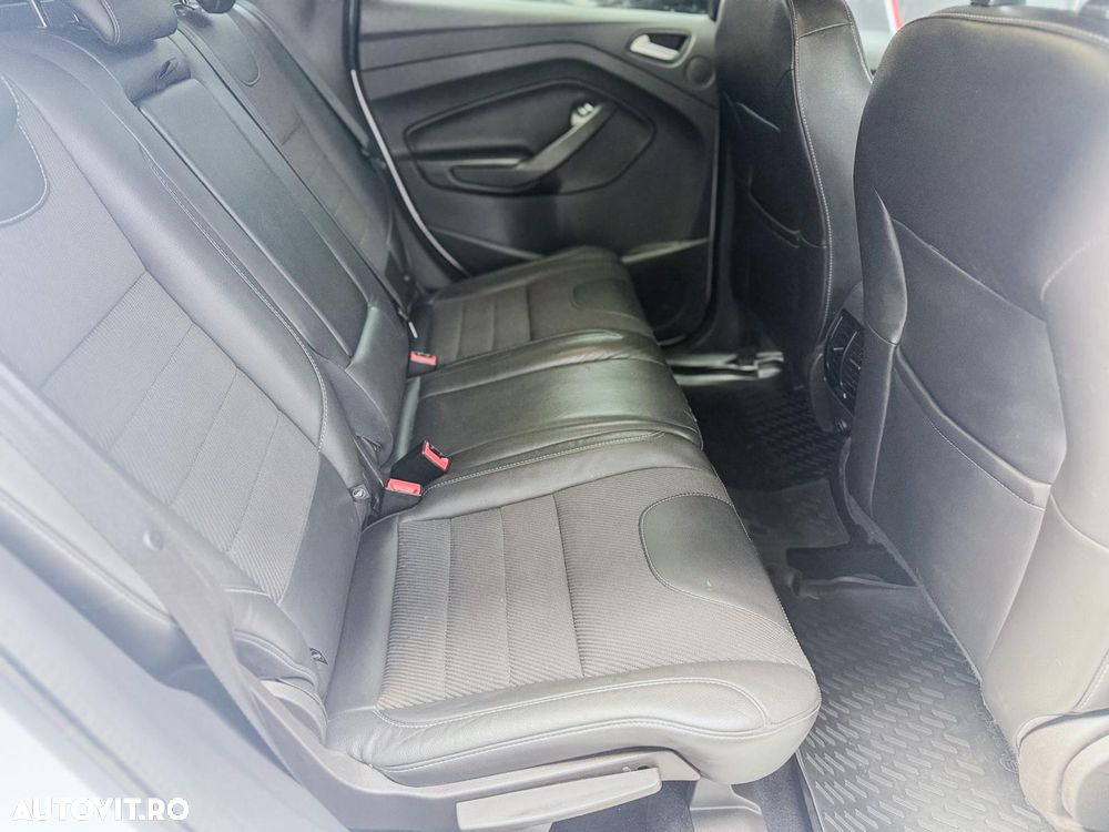 Ford Kuga 2.0 TDCi 4x4 Aut. Titanium - 26