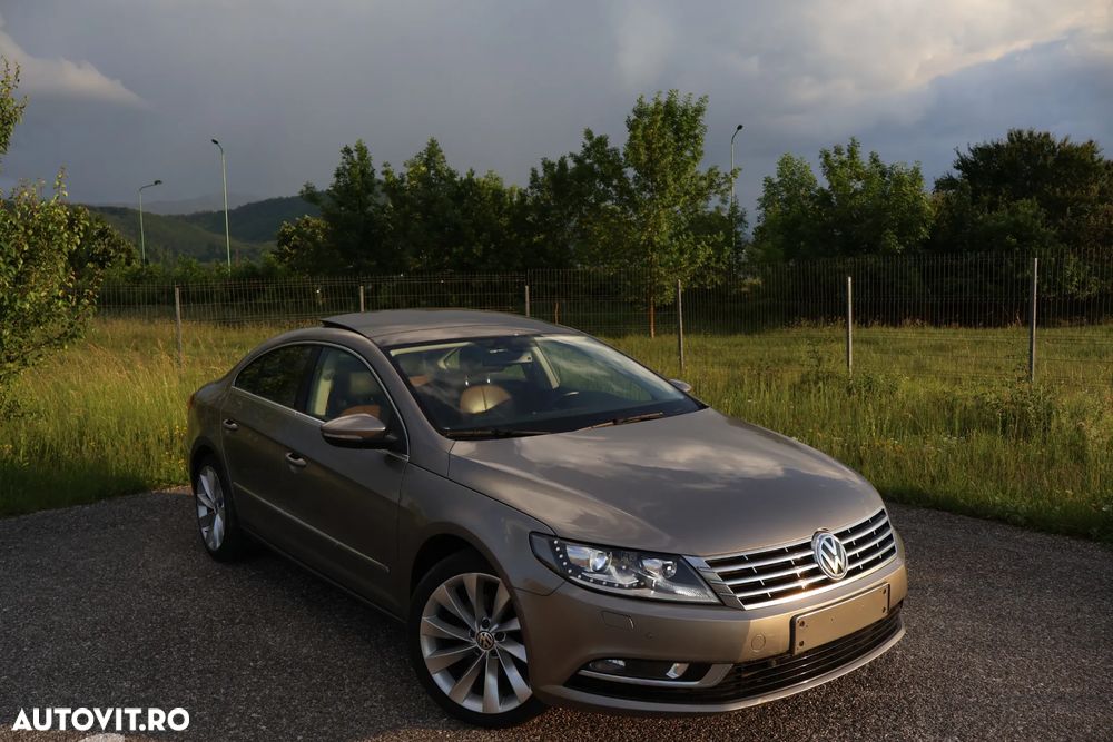 VOLKSWAGEN Passat CC
