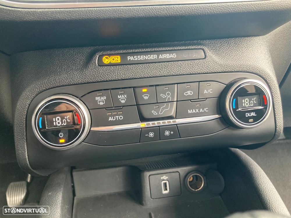 Ford Focus SW 1.5 TDCi Titanium - 24