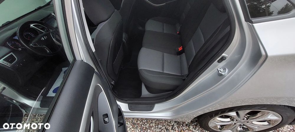 Hyundai i30 1.6 CRDi BlueDrive Comfort - 22