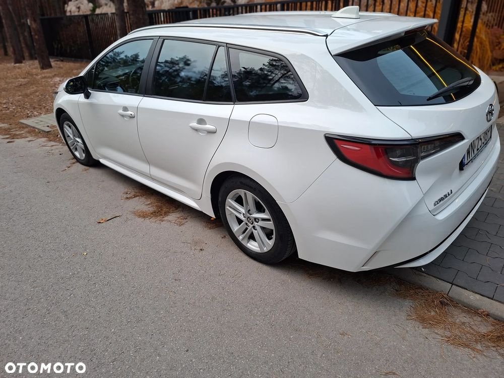 Toyota Corolla - 4