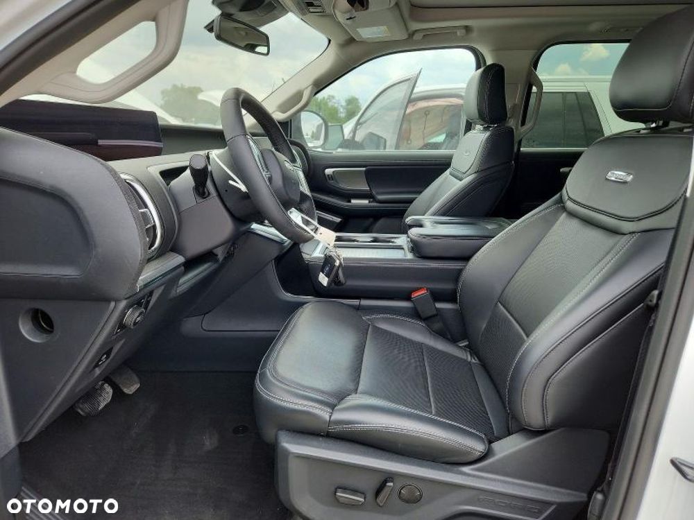Ford Expedition - 8