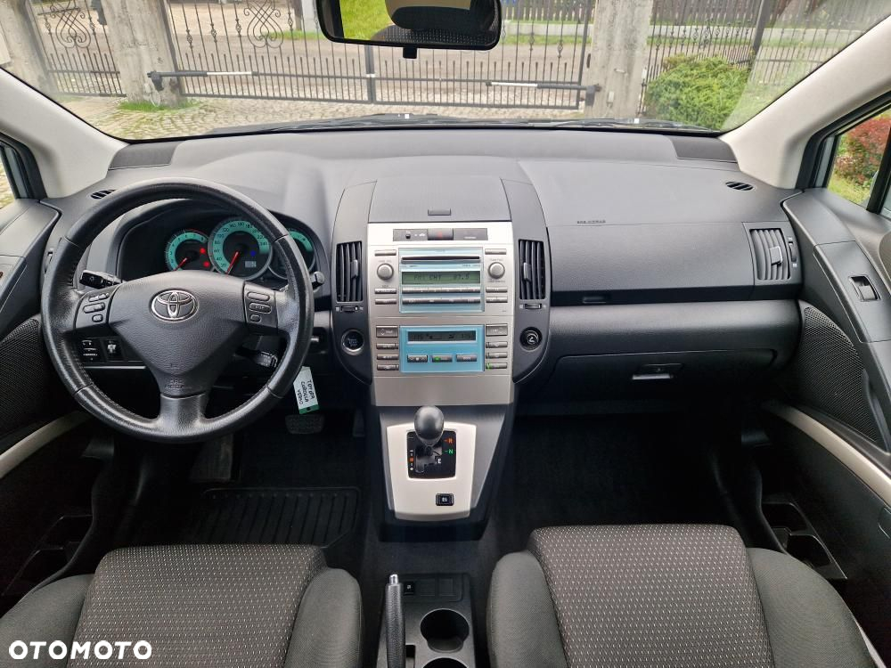 Toyota Corolla Verso 1.8 Sol + 7os MM - 16