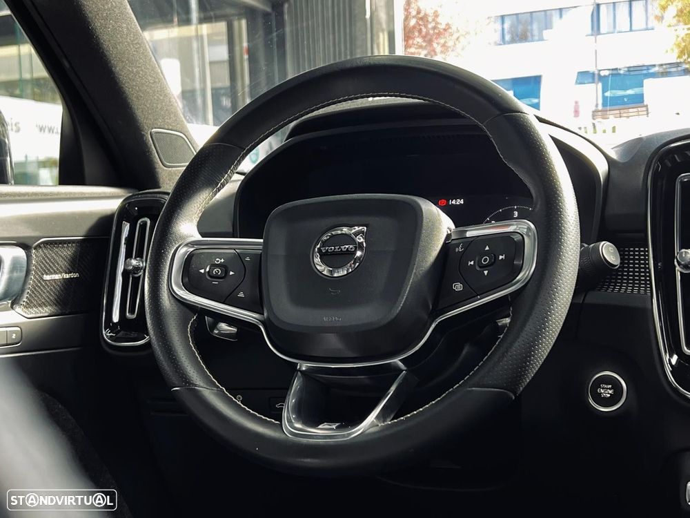 Volvo XC 40 2.0 D3 R-Design Geartronic - 25