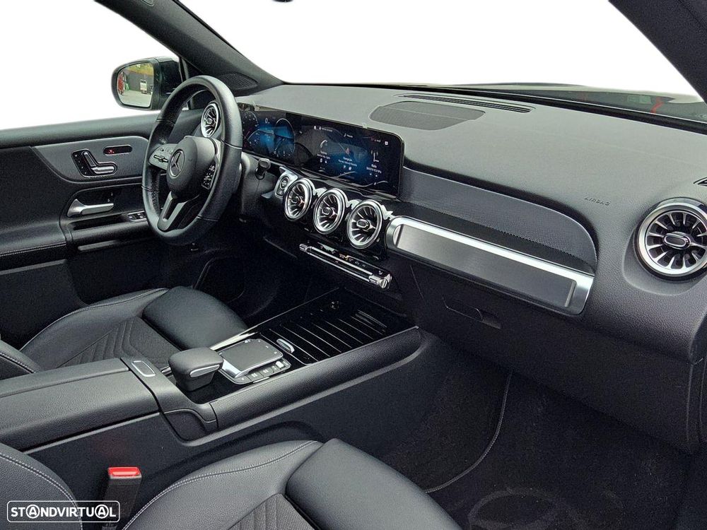 Mercedes-Benz GLB 180 - 22