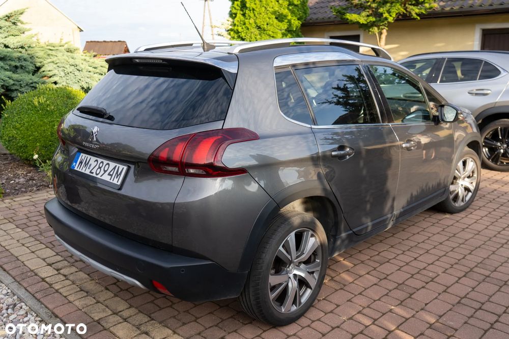 Peugeot 2008 1.2 Pure Tech Allure S&S EAT6 - 4