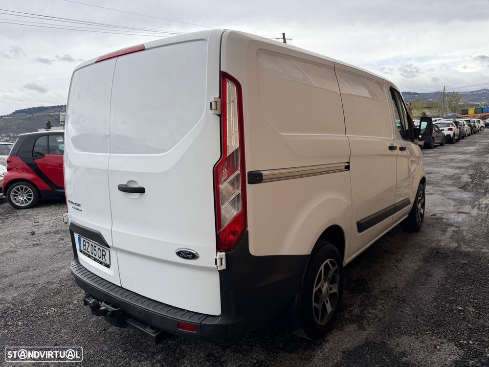 Ford Transit Custom 2.0 TDCI L2H1 baixo ambiente - 12