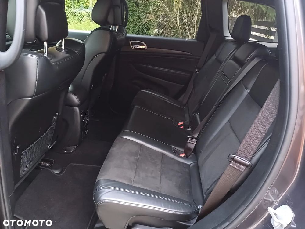 Jeep Grand Cherokee - 13