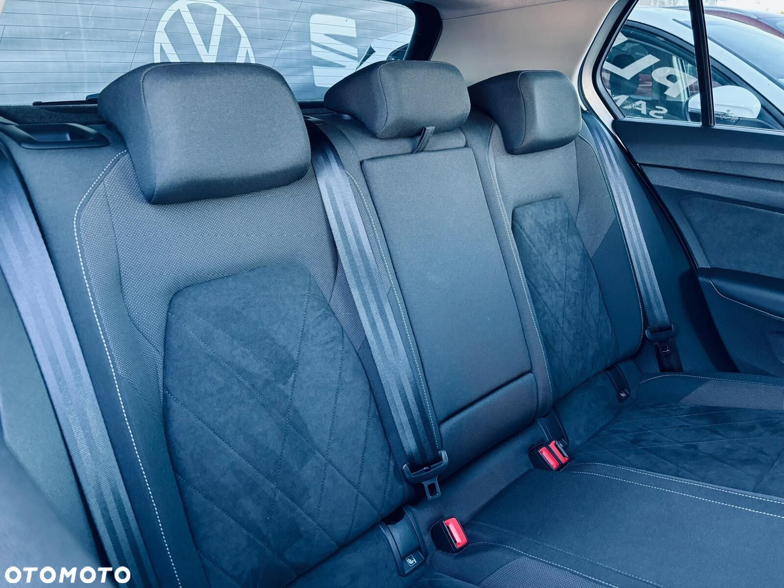 Volkswagen Golf - 20