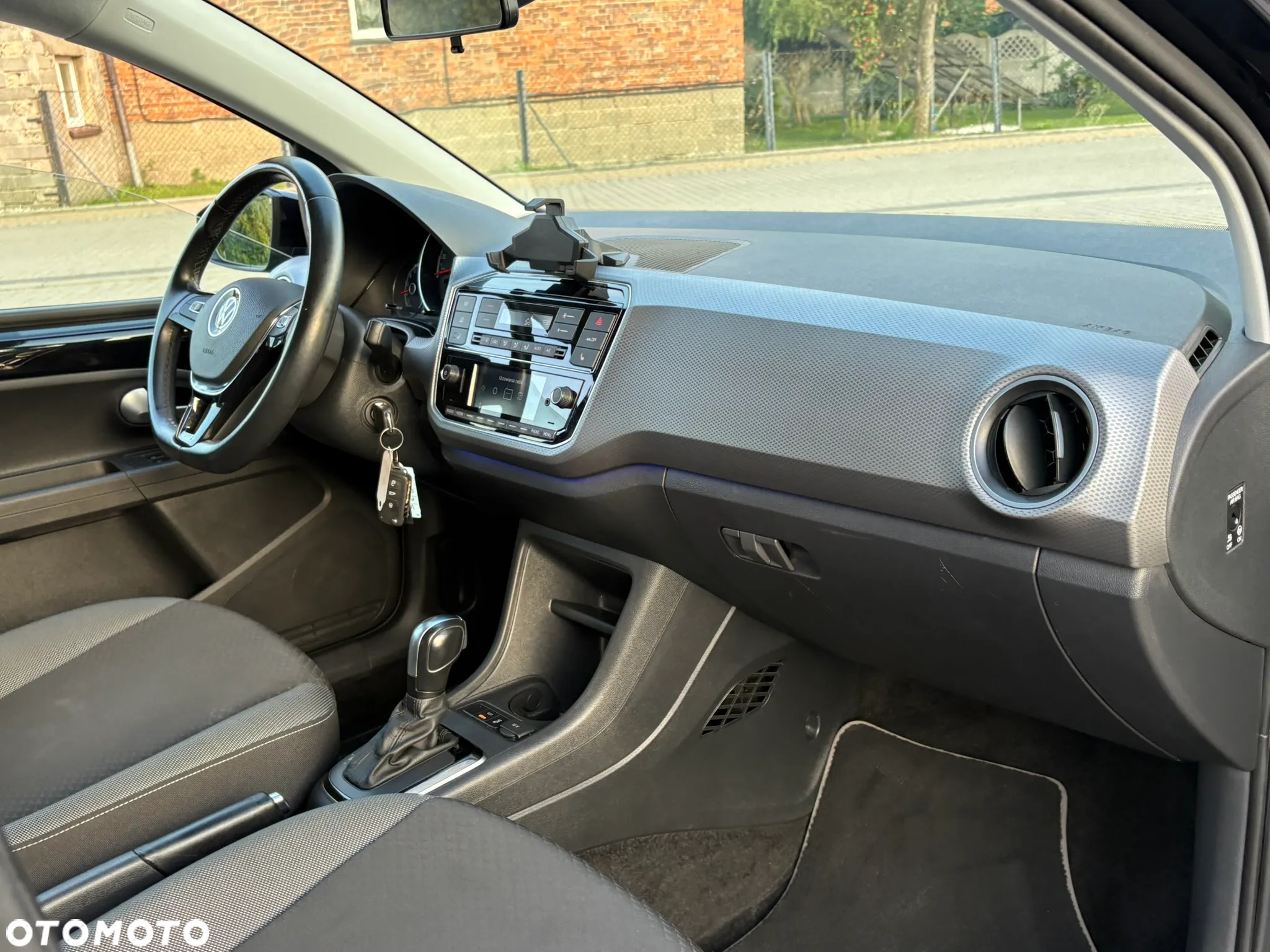 Volkswagen up! e-up Max - 14