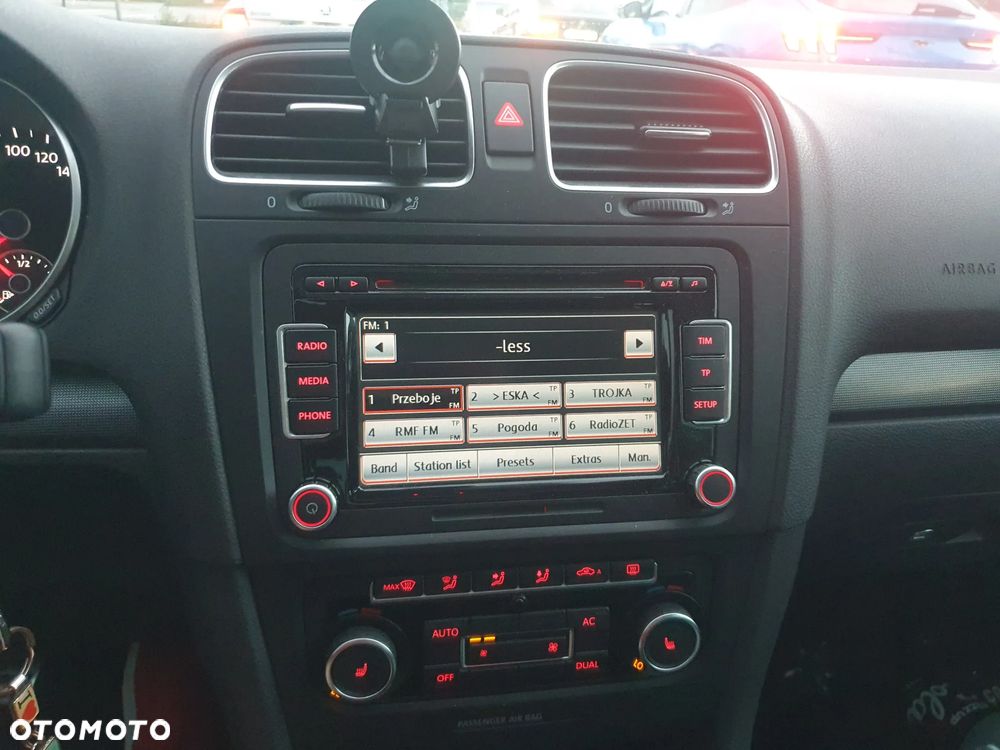 Volkswagen Golf 2.0 TDI Comfortline - 12