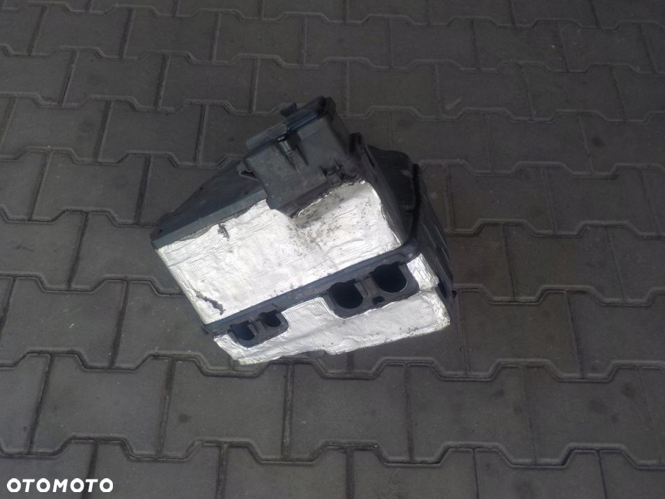 VW T5 03- PLASTIK OBUDOWA SKRZYNKA BEZPIECZNIKÓW - 3