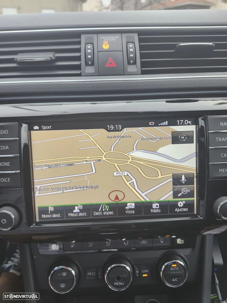 Skoda Superb Break 2.0 TDI Laurin&Klement DSG - 13