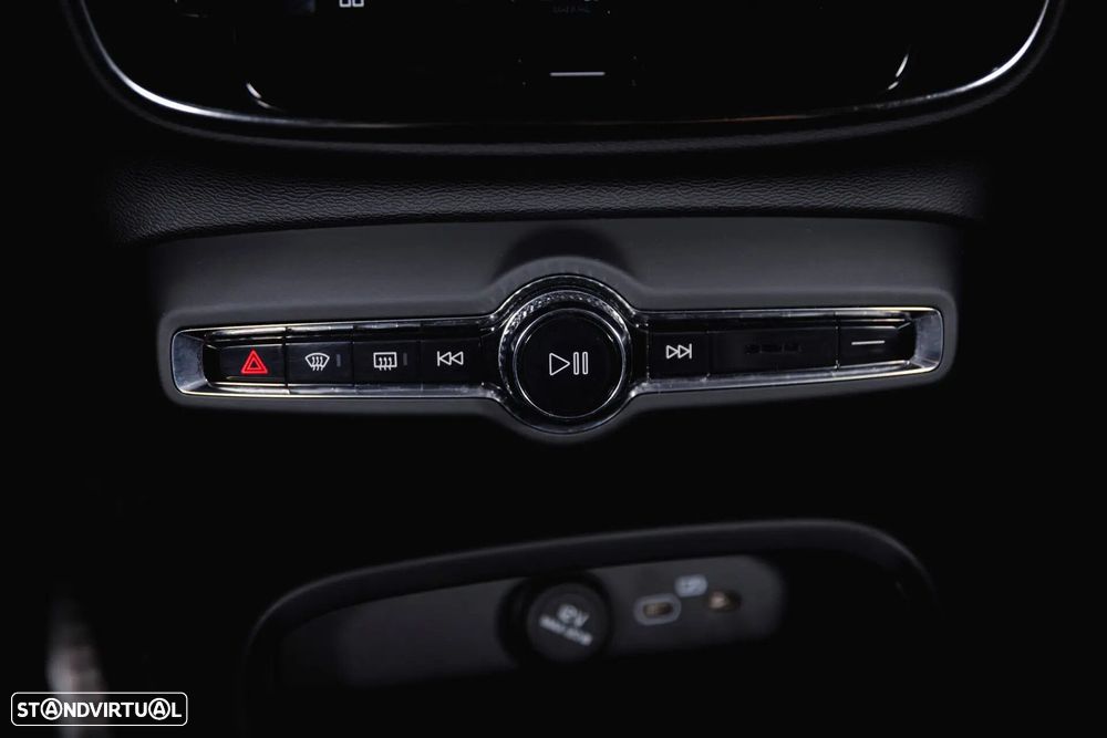 Volvo XC 40 P8 AWD Recharge RDesign - 24