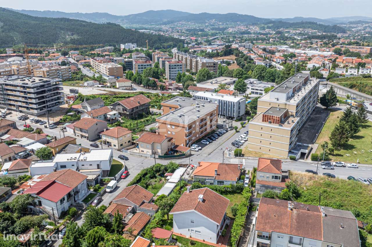 Oportunidade! T3 em Nogueira, Braga - Grande imagem: 2/27