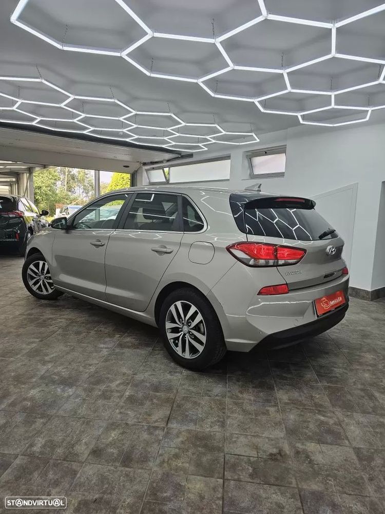 Hyundai i30 1.0 T-GDI Style — fotografia 21