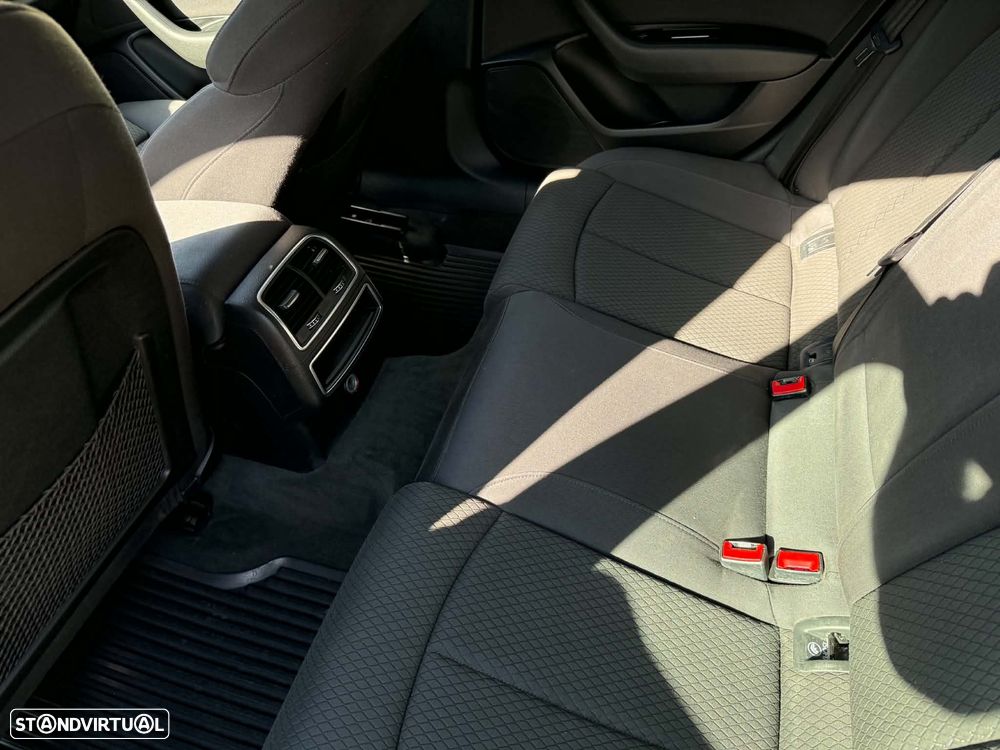 Audi A6 Avant 2.0 TDi quattro S-line S tronic - 10