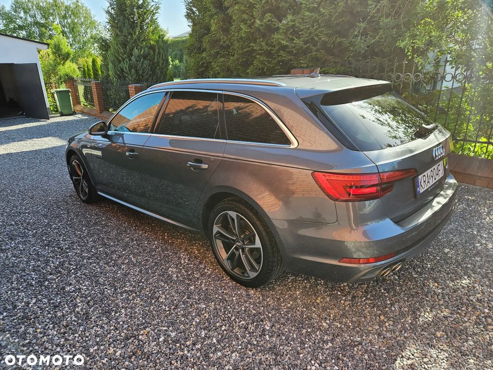 Audi A4 Avant - 4