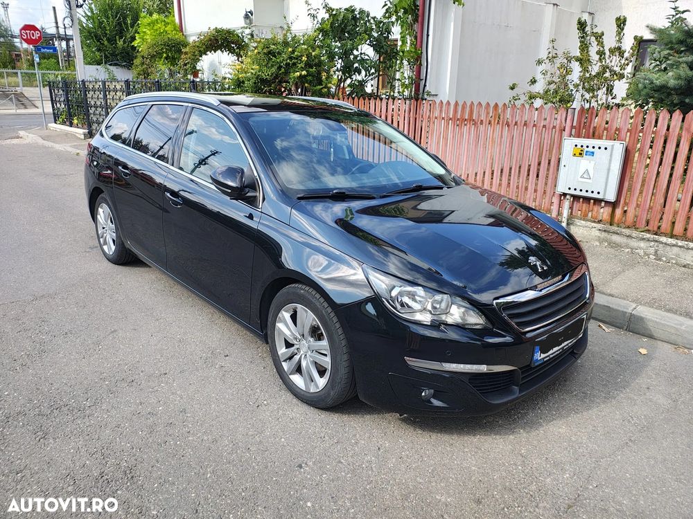 Peugeot 308 - 1